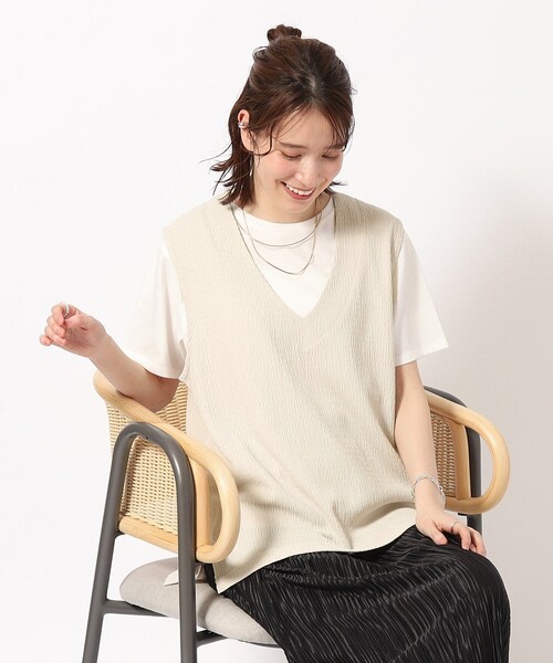 SHOO・LA・RUE(シューラルー)の「◆【洗える/2点セット】さらさらVネックベスト+Tシャツ(その他トップス・レディース・ライトグレー/グリーン/ブラック/ライトブルー・02/03/04)」の3枚目の写真