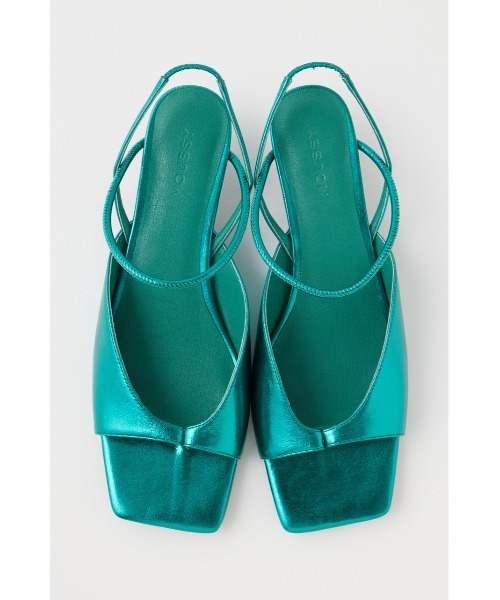 MOUSSY（マウジー）の「SQUARE TOE THONG SANDALS（サンダル・レディース・ブラック/ターコイズブルー/ゴールド・SMALL/MEDIUM/LARGE）」の15枚目の写真