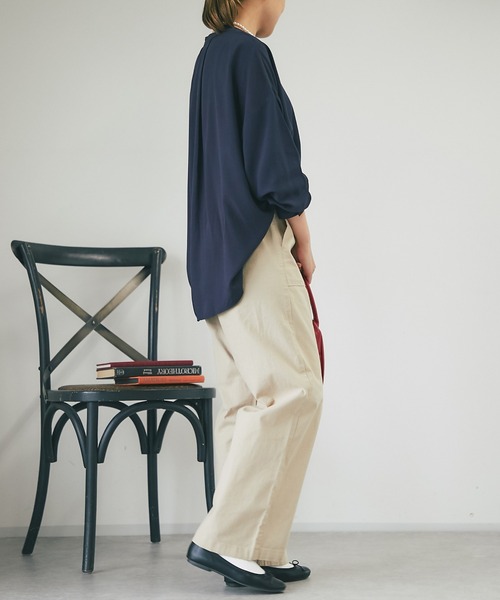 un dix cors（アンディコール）の「綿麻ストレッチカラーセミワイドパンツ（チノパンツ・レディース・カーキ/ベージュ・M/L）」の4枚目の写真