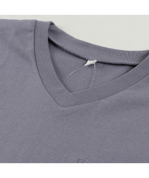 En serio TOKYO（エンソリオトーキョー）の「ポケット付き Vネック Tシャツ(無地)（Tシャツ/カットソー・レディース・ブルー/グレイッシュベージュ/グリーン・MEDIUM）」の7枚目の写真