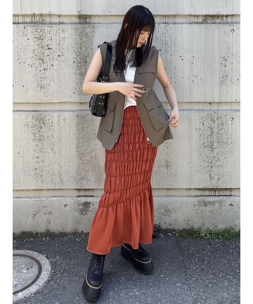 MURUA(ムルーア)の「シャーリングスカート(スカート・レディース・オレンジ/カーキ/ブラウン・FREE)」の17枚目の写真