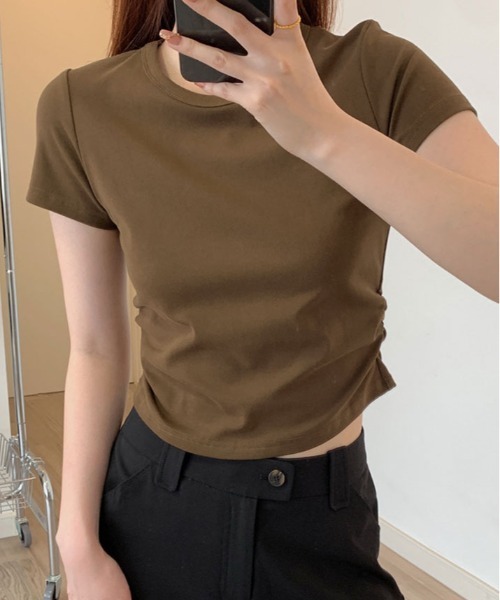 kirakiraShop(キラキラショップ)の「裾ギャザー コンパクト Tシャツ(Tシャツ/カットソー・レディース・ブラック/ライトブルー/モカ/ホワイト・L/M/S)」の1枚目の写真