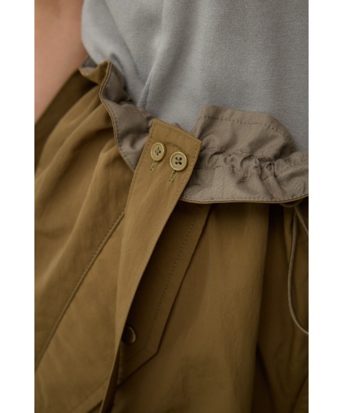 AZUL by moussy（アズールバイマウジー）の「サスペンダーツキパンツ（その他パンツ・レディース・ブラック/カーキ/アイボリー・FREE）」の9枚目の写真