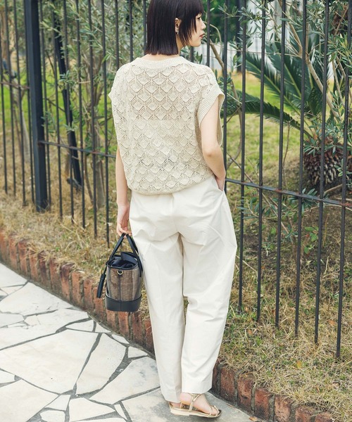 Liyoca（リヨカ）の「スラブヤーン透かしニットベスト（ニット/セーター・レディース・ライトベージュ・FREE）」の5枚目の写真