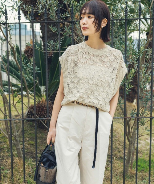 Liyoca（リヨカ）の「スラブヤーン透かしニットベスト（ニット/セーター・レディース・ライトベージュ・FREE）」の7枚目の写真