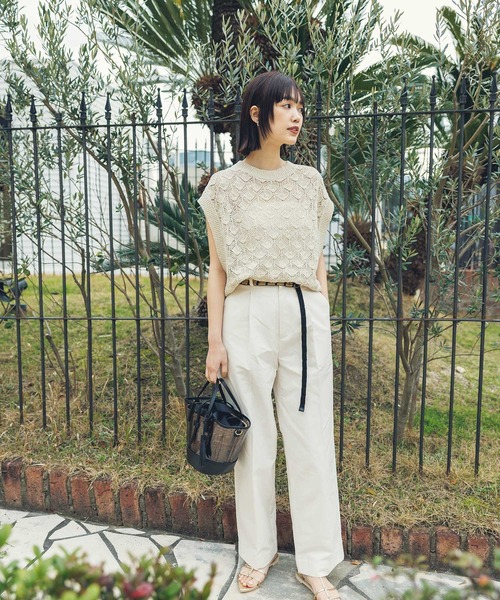 Liyoca（リヨカ）の「スラブヤーン透かしニットベスト（ニット/セーター・レディース・ライトベージュ・FREE）」の3枚目の写真