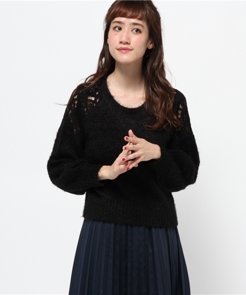 one after another NICE CLAUP（ワンアフターアナザーナイスクラップ）の「【ナイスクラップ】肩レースフェザープルオーバー（ニット/セーター・レディース・アイボリー/グレー/ピンク/ブラック・FREE）」の3枚目の写真