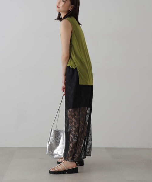 FREE'S MART(フリーズマート)の「◆サイドスリットタンクトップ(タンクトップ・レディース・ブラック/グリーン/ホワイト・FREE)」の6枚目の写真