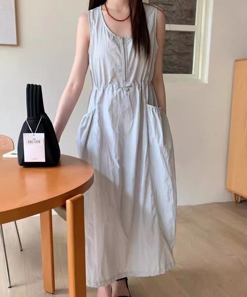 Teem Store（チームストア）の「ドロストデザイン ナイロン ノースリーブワンピース（ワンピース・レディース・ブラック/ライトグレー/アイボリー・F）」の5枚目の写真