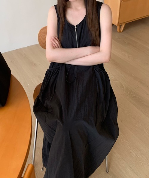 Teem Store（チームストア）の「ドロストデザイン ナイロン ノースリーブワンピース（ワンピース・レディース・ブラック/ライトグレー/アイボリー・F）」の13枚目の写真