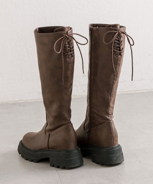 OLIVE des OLIVE(オリーブデオリーブ)の「バックレースアップロングブーツ(ブーツ・レディース・ブラック/ダークブラウン・SMALL/MEDIUM/LARGE)」の17枚目の写真