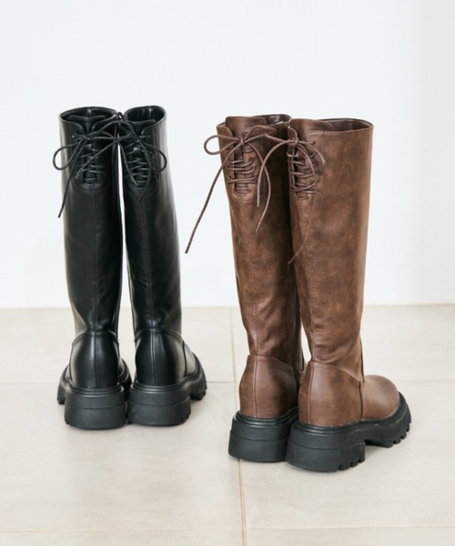 OLIVE des OLIVE(オリーブデオリーブ)の「バックレースアップロングブーツ(ブーツ・レディース・ブラック/ダークブラウン・SMALL/MEDIUM/LARGE)」の21枚目の写真