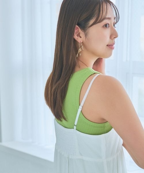 mysty woman(ミスティウーマン)の「アメスリカップツキタンク 137958(タンクトップ・レディース・ブラック/ライトグリーン/オフホワイト・FREE)」の4枚目の写真