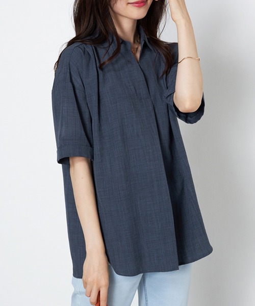 BELLUNA PLUS(ベルーナ)の「麻調素材スキッパーブラウス(シャツ/ブラウス・レディース・オレンジ/ネイビー/ターコイズブルー/ベージュ・MEDIUM/X-LARGE/LARGE)」の8枚目の写真