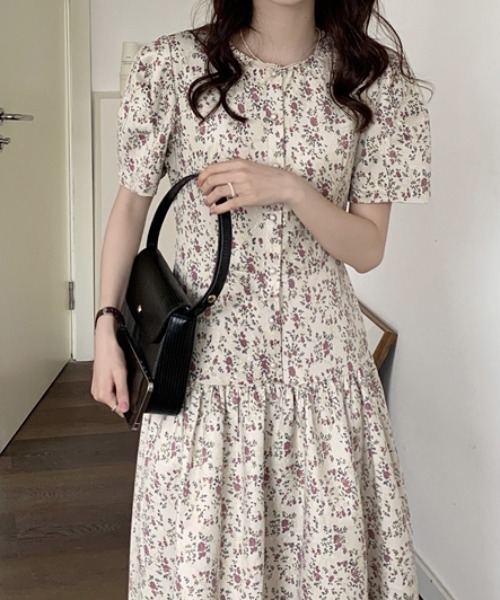Gs(ジーエス)の「ティアード花柄フレアワンピース(ワンピース・レディース・ブラック系その他/ベージュ系その他・FREE)」の17枚目の写真