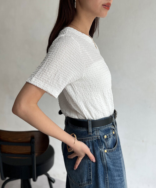 Chez toi(シェトワ)の「カットジャガードコンパクトTシャツ(Tシャツ/カットソー・レディース・ブラック/ブルー/オフホワイト・FREE)」の7枚目の写真