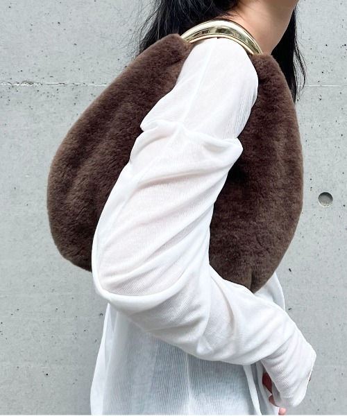 LE VERNIS（ル・ベルニ）の「LE VERNIS(ル・ベルニ) Sculpture mou mini（ハンドバッグ・レディース・ライトグレー/ブラウン/クリーム/ブラック・FREE）」の13枚目の写真