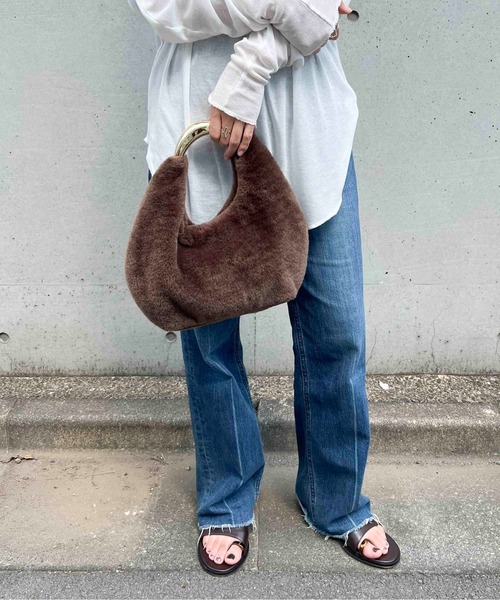 LE VERNIS（ル・ベルニ）の「LE VERNIS(ル・ベルニ) Sculpture mou mini（ハンドバッグ・レディース・ライトグレー/ブラウン/クリーム/ブラック・FREE）」の19枚目の写真