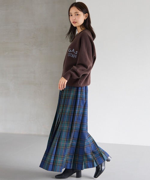 LAVEANGE(ラビアンジェ)の「【洗える】ダブルジャガードロゴニット(ニット/セーター・レディース・ブラック/ネイビー/ブラウン・M/3L/4L)」の11枚目の写真