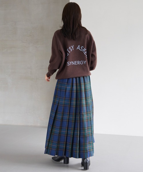 LAVEANGE(ラビアンジェ)の「【洗える】ダブルジャガードロゴニット(ニット/セーター・レディース・ブラック/ネイビー/ブラウン・M/3L/4L)」の12枚目の写真