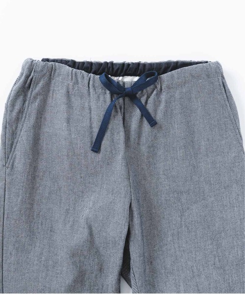 quadro（クオドロ）の「ストレッチデニムイージーパンツ（デニムパンツ・メンズ・ブラック・MEDIUM）」の13枚目の写真