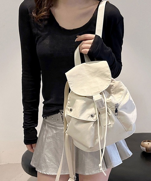 florist(フローリスト)の「【軽いバッグ♪】アシメポケットコンパクトリュックサック(バックパック/リュック・レディース・ピンク/オフホワイト/ライトブルー/ブラック・FREE)」の5枚目の写真