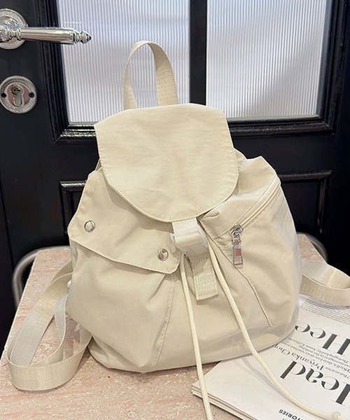florist(フローリスト)の「【軽いバッグ♪】アシメポケットコンパクトリュックサック(バックパック/リュック・レディース・ピンク/オフホワイト/ライトブルー/ブラック・FREE)」の6枚目の写真