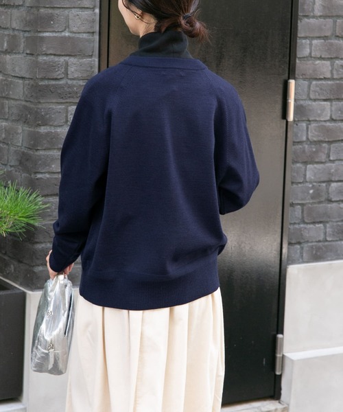 FORK&SPOON（フォークアンドスプーン）の「『洗濯可』FORK&SPOON　ウーステッドヤーンクルーネックカーディガン（カーディガン/ボレロ・レディース・ブラック系その他/ブルー/アイボリー・1）」の5枚目の写真