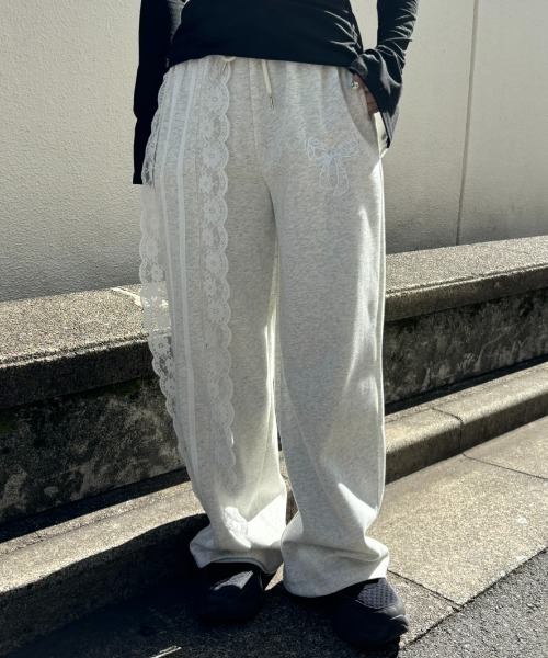 Birthday room(バースデイルーム)の「レースラインスウェットパンツ / lace line sweat pants(スウェットパンツ・レディース・ライトグレー・FREE)」の13枚目の写真