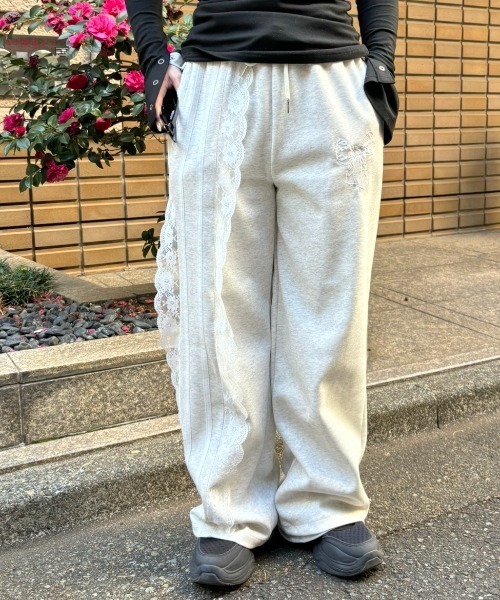 Birthday room(バースデイルーム)の「レースラインスウェットパンツ / lace line sweat pants(スウェットパンツ・レディース・ライトグレー・FREE)」の17枚目の写真