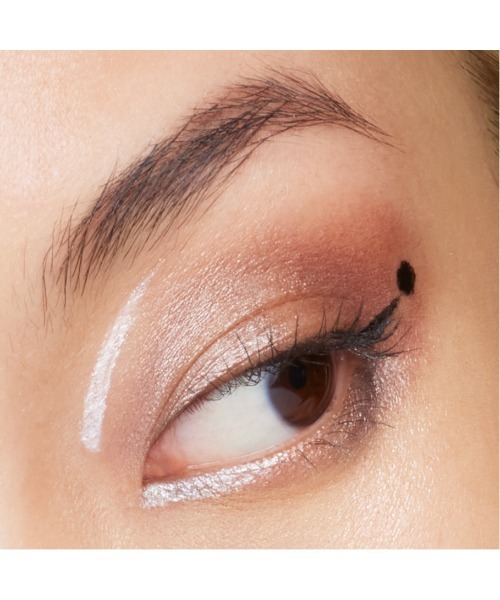 shu uemura（シュウウエムラ）の「パール レベル クラッチ アイシャドー パレット（シュウ ウエムラ × TASAKI）（アイシャドウ・レディース・【限定】パール レベル クラッチ・FREE）」の9枚目の写真