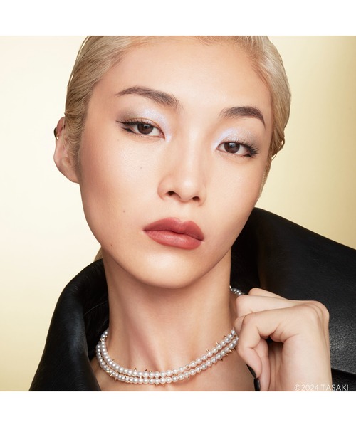 shu uemura（シュウウエムラ）の「パール レベル クラッチ アイシャドー パレット（シュウ ウエムラ × TASAKI）（アイシャドウ・レディース・【限定】パール レベル クラッチ・FREE）」の13枚目の写真