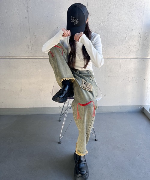 tinkerend（ティンカーエンド）の「【ユニセックス】Damage Straight Denim Pants / ダメージストレートデニムパンツ ポイント刺繍（デニムパンツ・レディース・ライトブルー・M/L）」の11枚目の写真