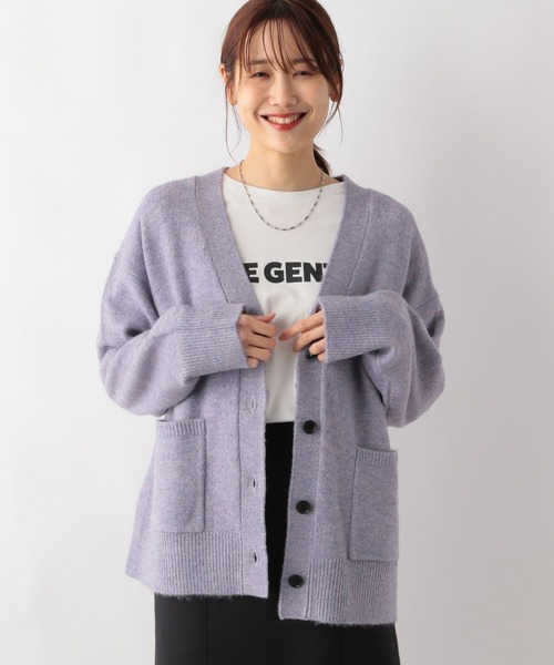 GLOBAL WORK(グローバルワーク)の「フワフワHugmeVネックカーディガン/115961(カーディガン/ボレロ・レディース・グレイッシュベージュ/サックスブルー/セージグリーン/ラベンダー・MEDIUM/LARGE)」の4枚目の写真