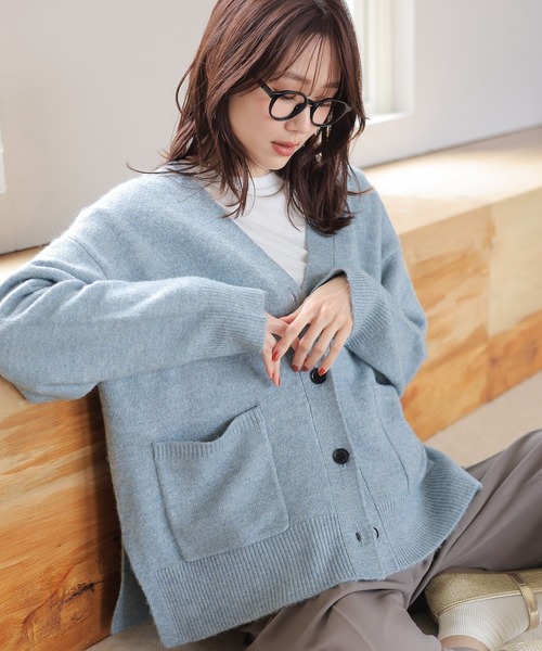 GLOBAL WORK(グローバルワーク)の「フワフワHugmeVネックカーディガン/115961(カーディガン/ボレロ・レディース・グレイッシュベージュ/サックスブルー/セージグリーン/ラベンダー・MEDIUM/LARGE)」の15枚目の写真