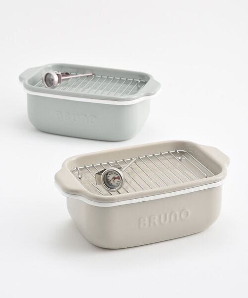 BRUNO(ブルーノ)の「BRUNO ホーロー角型天ぷら鍋 20cm(キッチンツール・レディース・ブルーグリーン/グレイッシュベージュ・フリ-)」の4枚目の写真