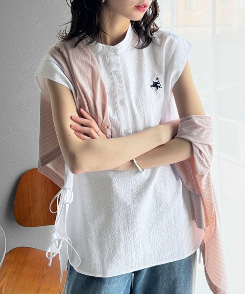 classicalelf(クラシカルエルフ)の「爽やかで品のある。サイドダブルリボンワンポイント刺繍サッカー素材フレンチスリーブトップス(シャツ/ブラウス・レディース・ベージュ/オフホワイト/ブラック/ストライプ・LARGE/MEDIUM/SMALL/X-LARGE)」の13枚目の写真