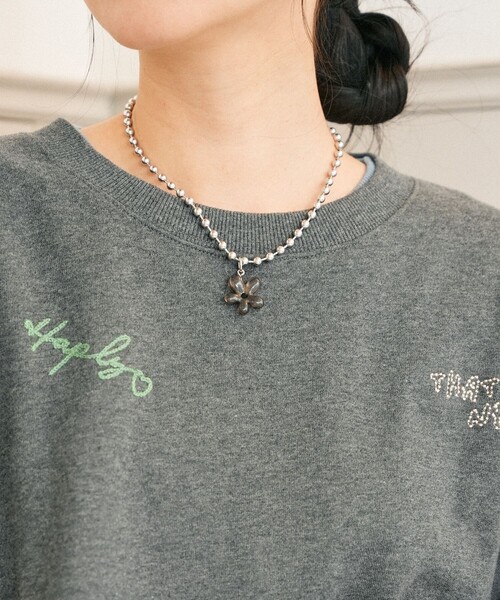 FREAK'S STORE（フリークスストア）の「フラワー ボールチェーンネックレス（ネックレス・レディース・ゴールド/シルバー・ONE SIZE）」の4枚目の写真