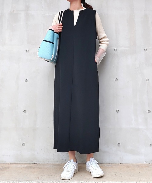 Q（キュー）の「カットジョーゼットキーネックワンピース（ワンピース・レディース・ブラック/ブラウン・MEDIUM）」の15枚目の写真