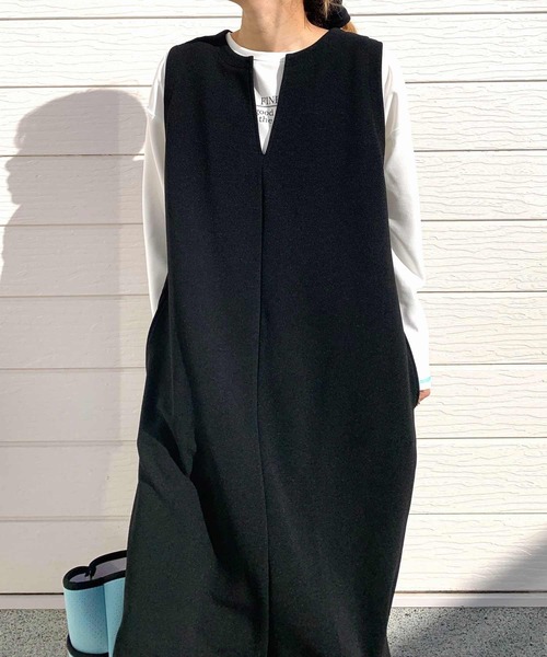 Q（キュー）の「カットジョーゼットキーネックワンピース（ワンピース・レディース・ブラック/ブラウン・MEDIUM）」の14枚目の写真