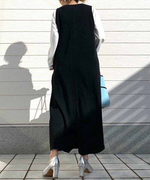 Q（キュー）の「カットジョーゼットキーネックワンピース（ワンピース・レディース・ブラック/ブラウン・MEDIUM）」の18枚目の写真