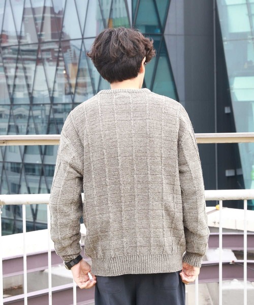 Right-on（ライトオン）の「針抜きモール クルーネックニット（ニット/セーター・メンズ・ダークグレー/グリーン・M/L/XL）」の4枚目の写真