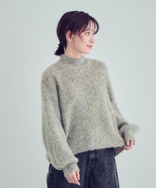 DRESKIP（ドレスキップ）の「【S-LL/体型カバー】ふわふわMIXハイネックニット（ニット/セーター・レディース・ピンク系/グレー/ブラウン系その他・01/02/03/04）」の4枚目の写真