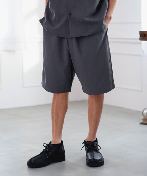 B:MING by BEAMS（ビーミングバイビームス）の「ポリエステル イージー ワイド ショーツ（その他パンツ・メンズ・ブラック/グレー・S/M/L/XL）」の2枚目の写真