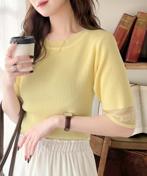 classicalelf(クラシカルエルフ)の「大人フェミニンな透け感。袖口シアーハーフスリーブリブニットトップス(Tシャツ/カットソー・レディース・イエロー/チャコール/オフホワイト/ブラウン/グレイッシュベージュ/ブラック・LARGE/X-LARGE/SMALL/MEDIUM)」の11枚目の写真