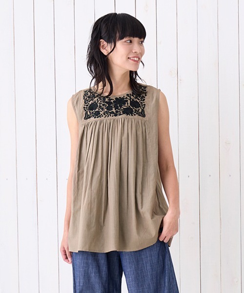 チチカカ（チチカカ）の「マチョー刺繍プルオーバー【WEB限定】（その他トップス・レディース・ブラック/カーキ・FREE）」の9枚目の写真