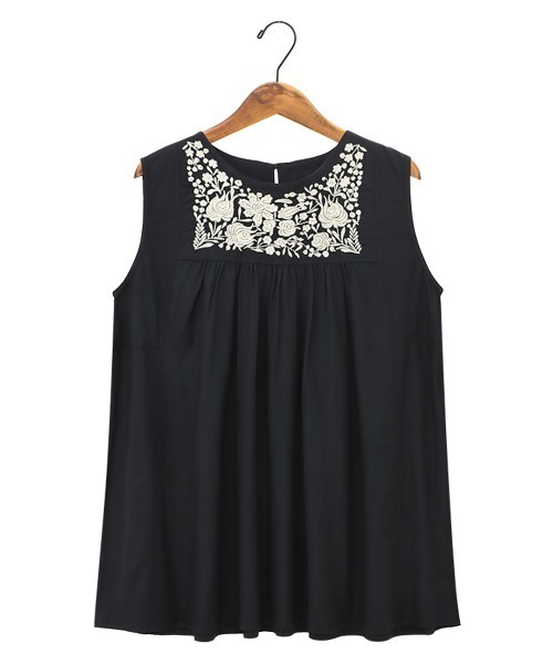 チチカカ（チチカカ）の「マチョー刺繍プルオーバー【WEB限定】（その他トップス・レディース・ブラック/カーキ・FREE）」の15枚目の写真