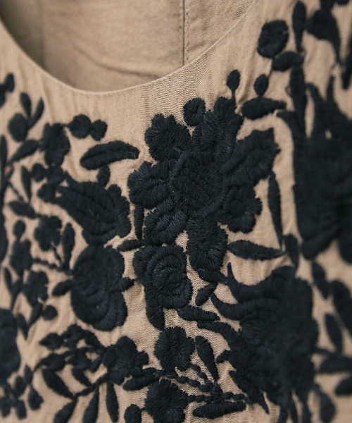 チチカカ（チチカカ）の「マチョー刺繍プルオーバー【WEB限定】（その他トップス・レディース・ブラック/カーキ・FREE）」の16枚目の写真