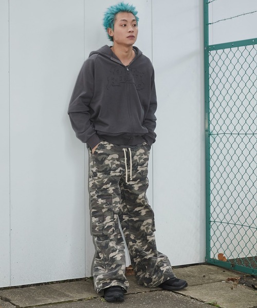 SHORT ROUND（ショートラウンド）の「SHORT ROUND/ダメージアップリケレイヤードZIPパーカー（パーカー・メンズ・スミクロ/ブラウン・LARGE/MEDIUM）」の3枚目の写真