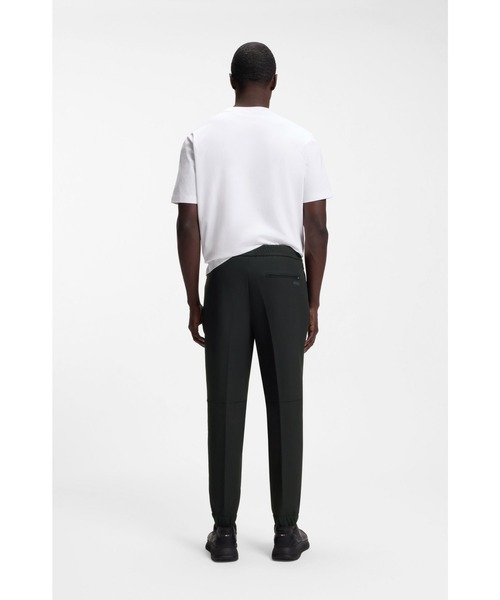 BOSS(ボス)の「テーパードフィットパンツ はっ水ストレッチファブリック(スウェットパンツ・メンズ・ダークブルー/ベージュ/ブラック・52/48/46/50/44/56/54)」の18枚目の写真